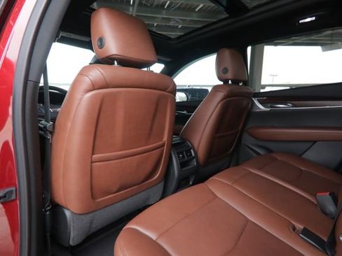 Used 2020 Cadillac XT5 Premium Luxury image 32