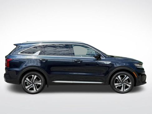 Used 2023 Kia Sorento EX w/ Panoramic Sunroof Package AWD/4WD image 2