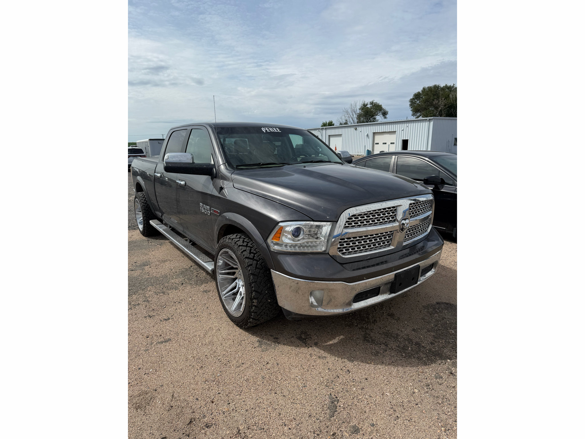 Used 2016 RAM 1500 Laramie w/ Convenience Group AWD/4WD image 32