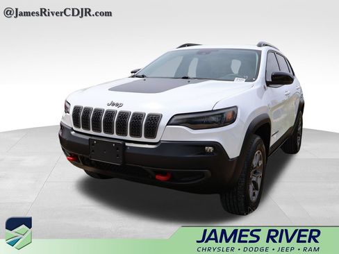 Used 2022 Jeep Cherokee Trailhawk w/ Trailer Tow Group AWD/4WD image 2