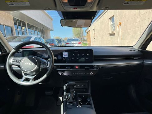 Used 2025 Kia K5 LXS image 32