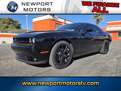 Used 2018 Dodge Challenger SXT Plus image 1