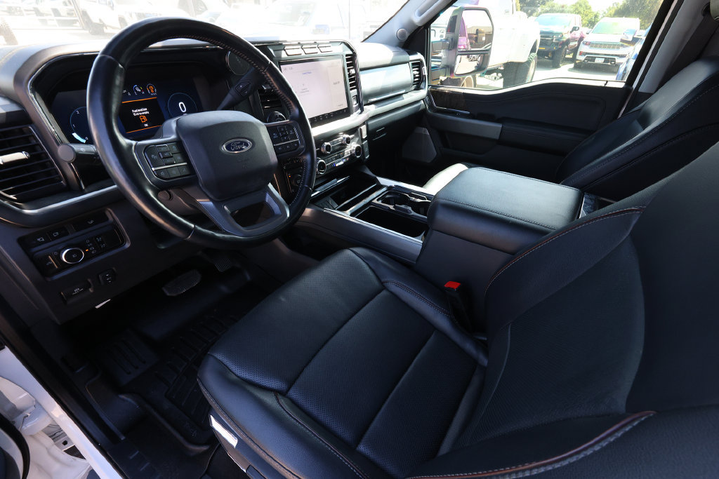 Used 2023 Ford F250 Lariat w/ Lariat Ultimate Package AWD/4WD image 9