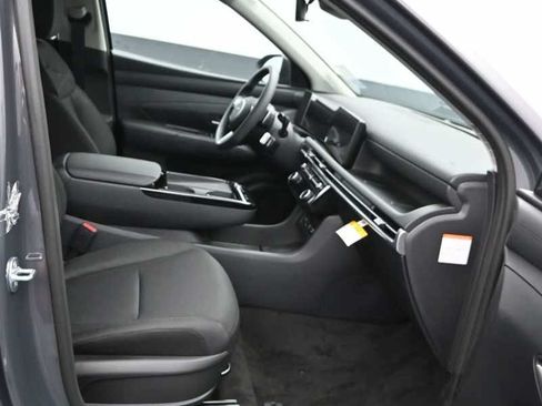 New 2026 Hyundai Tucson Blue SE AWD/4WD image 11