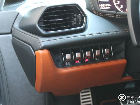 Used 2015 Lamborghini Huracan LP 610-4 image 24