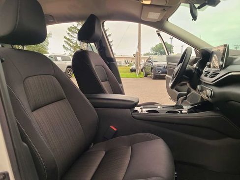 Used 2023 Nissan Altima 2.5 SV FWD image 19