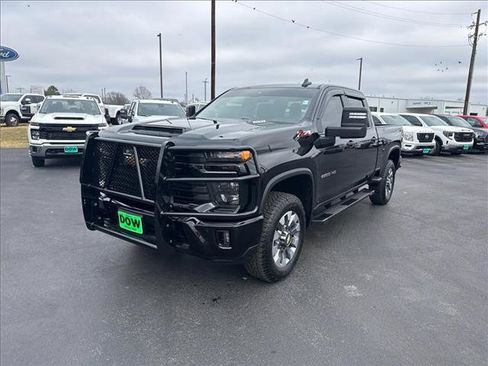 Used 2025 Chevrolet Silverado 2500 Custom w/ Custom Value Package image 1