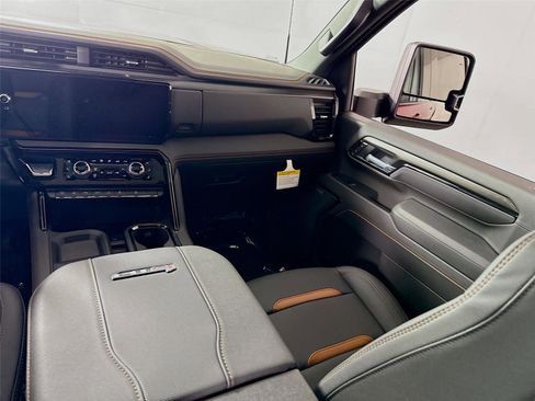 New 2026 GMC Sierra 3500 AT4 w/ AT4 Premium Plus Package image 19