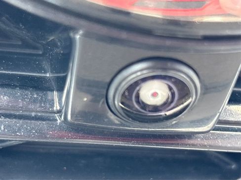 Used 2021 Nissan Rogue SL w/ Premium Package image 17