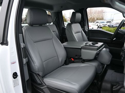 Used 2023 Ford F350 XL w/ XL Chrome Package image 28