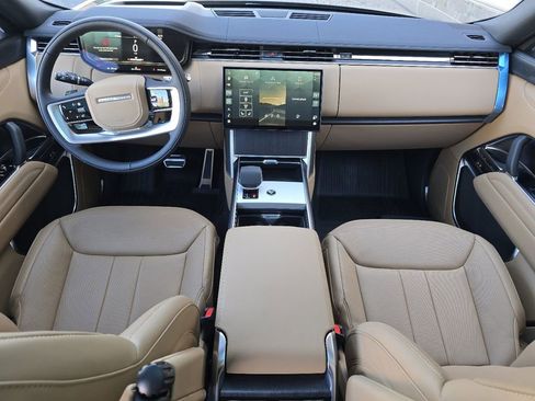 New 2025 Land Rover Range Rover Long Wheelbase SE AWD/4WD image 39