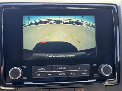 Used 2024 Nissan Frontier SV w/ SV Convenience Package image 12