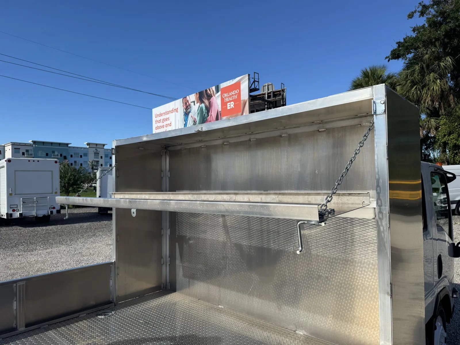 Used 2024 Isuzu NPR RWD image 12