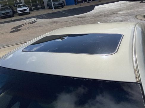 Used 2017 Toyota Avalon Touring image 27