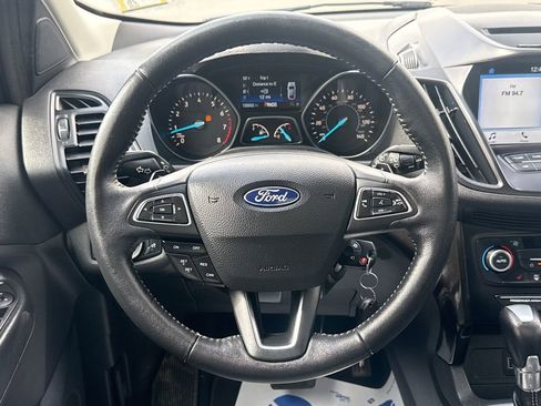 Used 2018 Ford Escape SE w/ SE Sport Appearance Package image 16