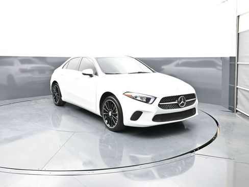 Used 2019 Mercedes-Benz A 220 image 1