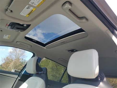 New 2026 Kia Niro EX image 15