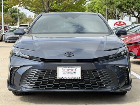 New 2026 Toyota Camry SE FWD image 8