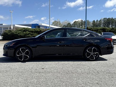 Used 2024 Nissan Altima 2.5 SR w/ SR Premium Package image 22