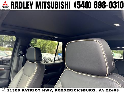 Used 2021 Chevrolet Tahoe Premier AWD/4WD image 2
