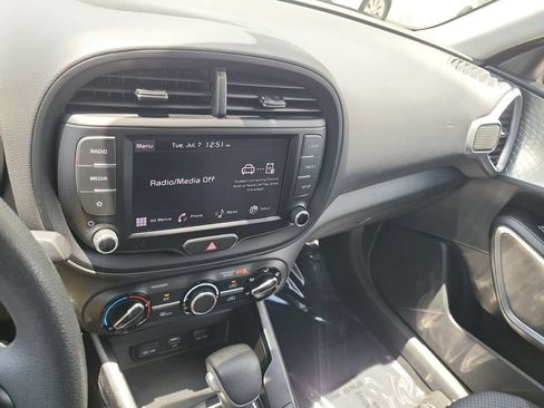 Certified 2023 Kia Soul LX FWD image 14