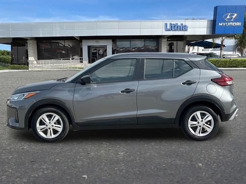 Used 2024 Nissan Kicks S image 6