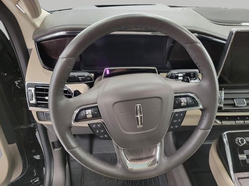 Used 2024 Lincoln Navigator L Reserve AWD/4WD image 5