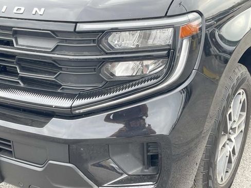 Used 2025 Ford Expedition Max Active image 9