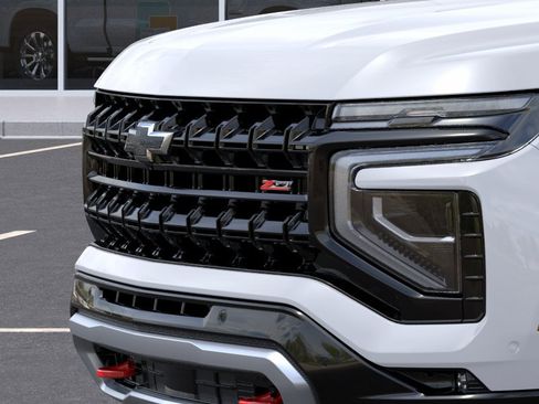 New 2026 Chevrolet Suburban Z71 image 14