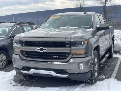 Used 2017 Chevrolet Silverado 1500 LT w/ All Star Edition image 6