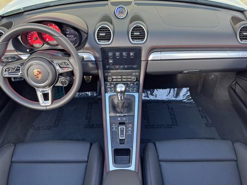 Used 2025 Porsche 718 Boxster GTS RWD image 12