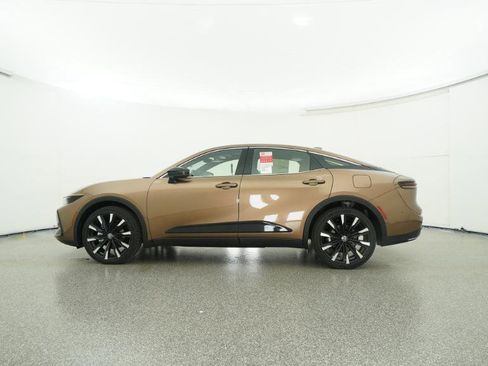 New 2026 Toyota Crown Platinum image 16