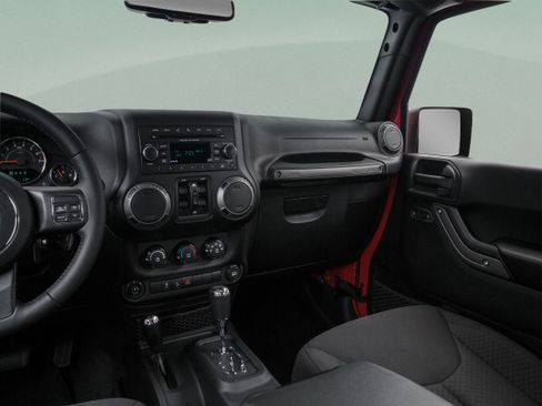 Used 2016 Jeep Wrangler Unlimited Rubicon w/ Connectivity Group AWD/4WD image 39