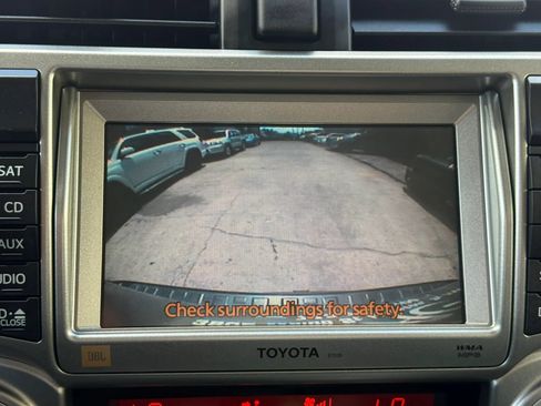 Used 2010 Toyota 4Runner Limited AWD/4WD image 11