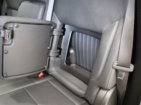Used 2024 GMC Sierra 1500 SLT AWD/4WD image 40
