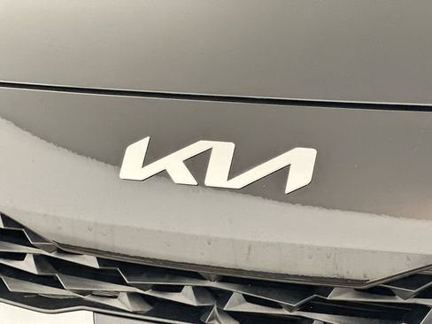 Used 2023 Kia Forte LXS FWD image 22