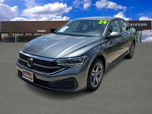 Used 2024 Volkswagen Jetta SE FWD image 1