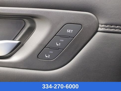 New 2026 Nissan Pathfinder Platinum image 17