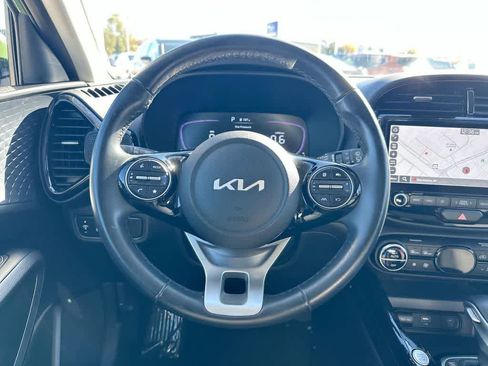 Used 2023 Kia Soul EX image 30