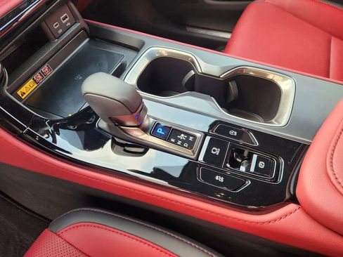 Used 2025 Lexus NX 250 FWD w/ Towing Package (2000 Lbs) image 19