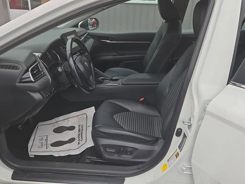 Used 2021 Toyota Camry SE image 18