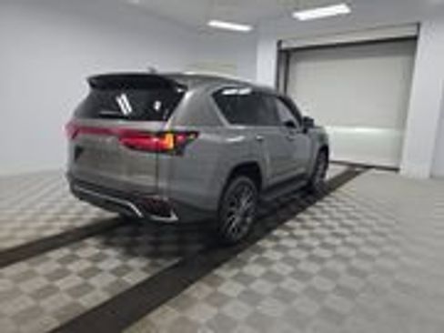 Used 2024 Lexus LX 600 F Sport image 2