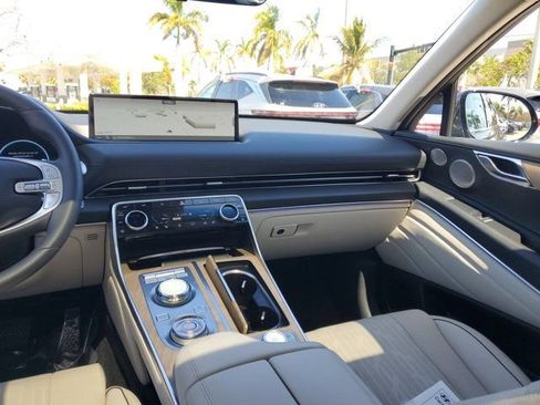 Used 2024 Genesis GV80 2.5T Prestige w/ Prestige Package image 12