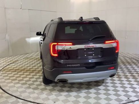 Used 2023 GMC Acadia SLE w/ Driver Convenience Package FWD image 7