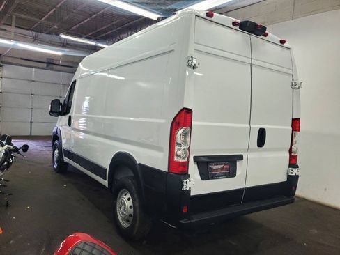 Used 2023 RAM ProMaster 2500 w/ Convenience Group FWD image 5