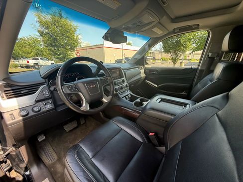 Used 2015 GMC Yukon SLT w/ HD Trailering Package image 16