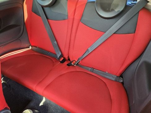 Used 2015 FIAT 500 Pop FWD image 11
