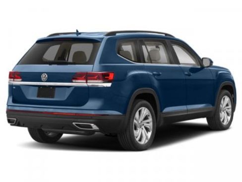 Used 2023 Volkswagen Atlas SE image 2