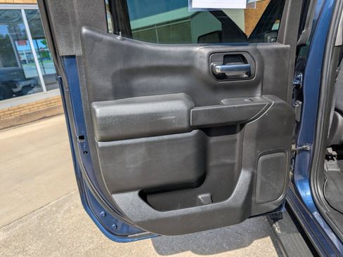 Used 2020 Chevrolet Silverado 1500 LT w/ Convenience Package AWD/4WD image 21