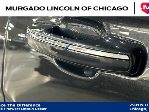 Used 2023 Lincoln Navigator Reserve AWD/4WD image 14